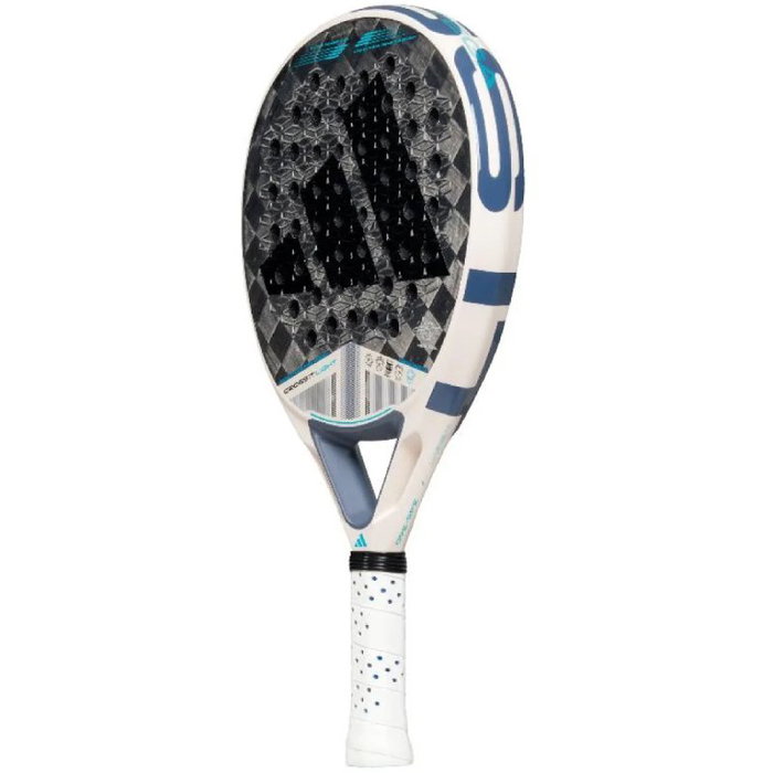 Adidas Cross It Light 3.4 2025 Marta Ortega Negra y Blanca